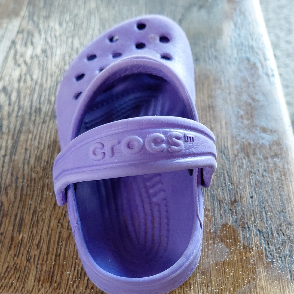 CROCS Kids Purple Sandals - Picture 2 of 5